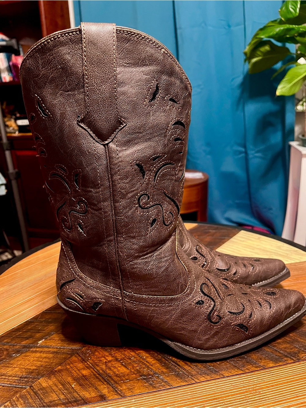 Roper Chloe Brown Embroidered Western Heeled Boots - Women's